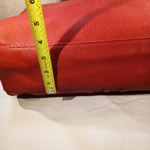 Merona Red Textured Handbag – Good Condition - Picture 6 of 8